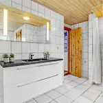 펜션 Four-bedroom In