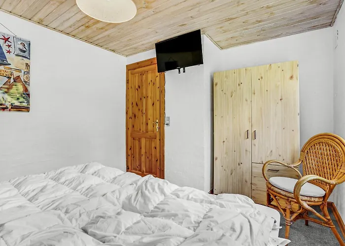 Four-bedroom In Casa vacanze Romo