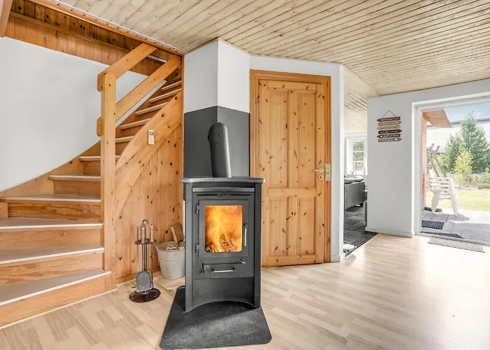 Four-bedroom In Casa vacanze Romo