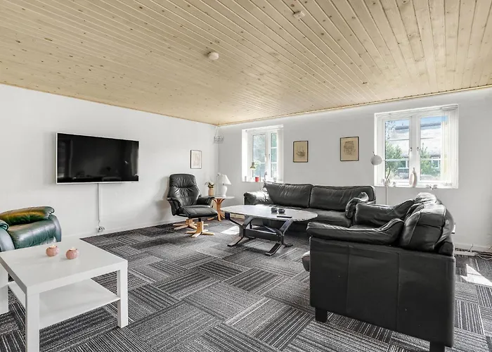 Four-bedroom In Casa vacanze